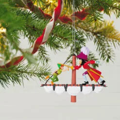 Hallmark popular shop -Hallmark popular shop Disney Peter Pan and Hook Keepsake Ornament 2499QXD6617 02