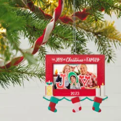 Hallmark Family Joy 2023 Photo Frame Ornament -Hallmark popular shop Family Joy 2023 Picture Frame Keepsake Ornament 1599QGO2587 02