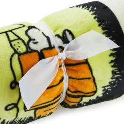 Hallmark Peanuts® Franken-Snoopy Comic Blanket, 50x60 -Hallmark popular shop Frankenstein Snoopy Comic Strip Blanket 1HGN1516 04