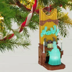 Hallmark Disney The Haunted Mansion Collection Victor Geist Ornament With Light And Sound -Hallmark popular shop Haunted Mansion Organist Keepsake Ornament 4499QXD6749 02
