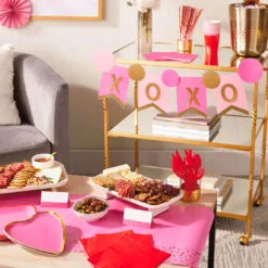 Hallmark Color Pop 60-Piece Tableware Premium Party Kit, Pink Heart -Hallmark popular shop Party Supplies in a Box Heart Plates and Napkins 5CLP1010 03