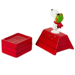 Hallmark Peanuts® Flying Ace Snoopy Stacked Salt And Pepper Shakers, Set Of 2 7 Hallmark Peanuts® Flying Ace Snoopy Stacked Salt And Pepper Shakers, Set Of 2 -Hallmark popular shop Peanuts Snoopy Doghouse Salt and Pepper Shakers 1PAJ3529 03