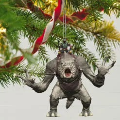 Hallmark Star Wars: The Book Of Boba Fett™ Riding Into The Battle Ornament -Hallmark popular shop Star Wars Boba Fett on Rancor Keepsake Ornament 2499QXI7087 02