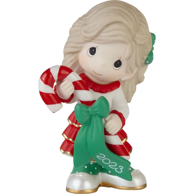 Precious Moments Sweet Christmas Wishes Girl 2023 Figurine, 4.8" 3 Precious Moments Sweet Christmas Wishes Girl 2023 Figurine, 4.8"